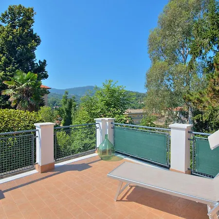 فندق مبيت وإفطار Nel Family